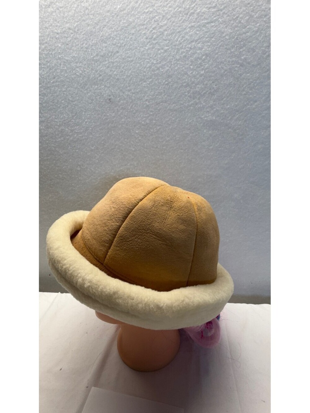 Vintage Genuine Suede & Shearling Bucket Hat Tan Cream Winter Warmth E-4 - Picture 2 of 9